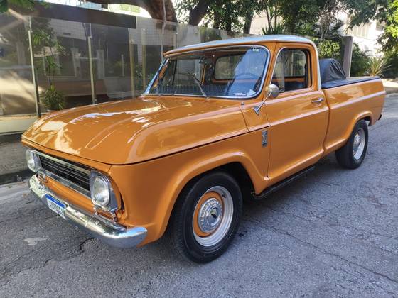 CHEVROLET C10 3.8 CD GASOLINA 2P MANUAL CHEVROLET C10 3.8 CD GASOLINA 2P MANUAL